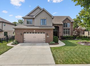 1246 Chatham Dr, Lemont, IL 60439