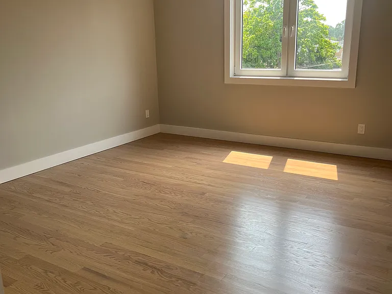 418 Oak St #201 — Photo 4