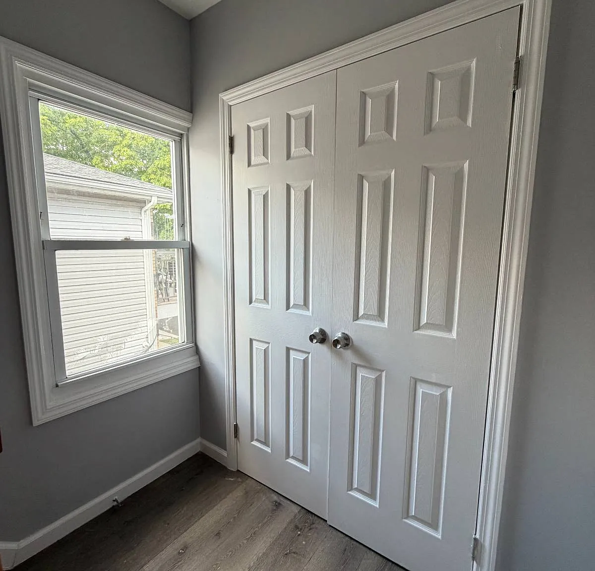 3 bed, 1.0 bath, $3,300 — Photo 3