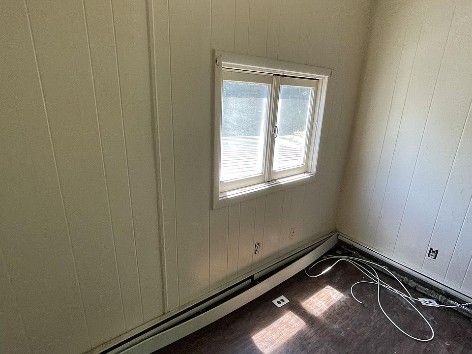 11 Lancaster Street 4 Apartment Rentals Cohoes, NY Zillow