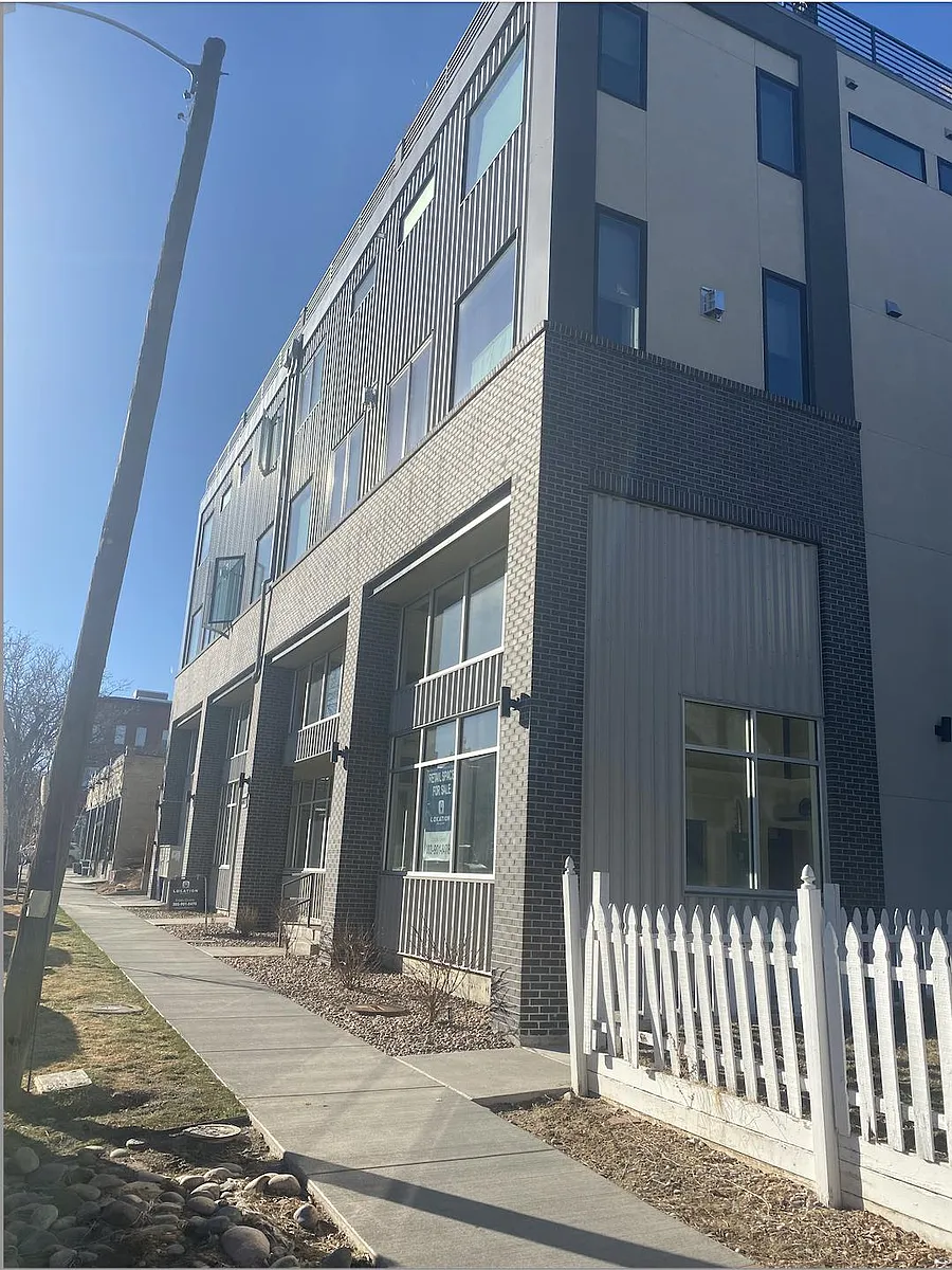 Building Photo - 2831 W 25th Ave #4