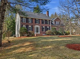 10 Blue Jay St, Franklin, MA 02038
