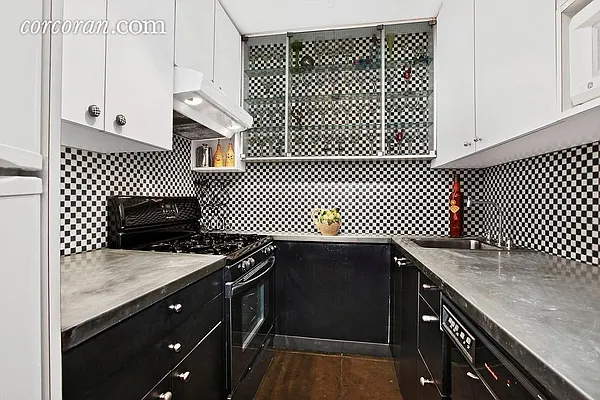 Rented by Corcoran | media 59