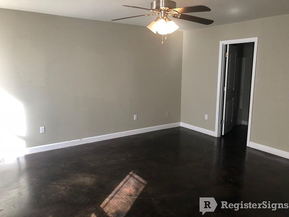 2nd image of 410 Kiersen Ln