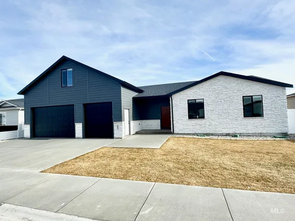 820 Salmon Dr, Heyburn, ID 83336