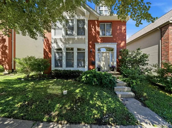 911 Morehouse Ln, Saint Louis, MO 63130