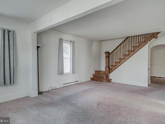 2nd image of 348 Pangborn Blvd