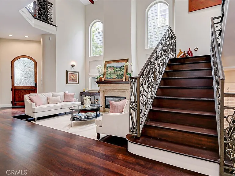 3005 N Poinsettia Ave — Photo 34
