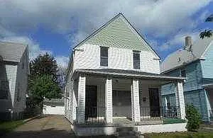 3060 W 103rd St photo 1