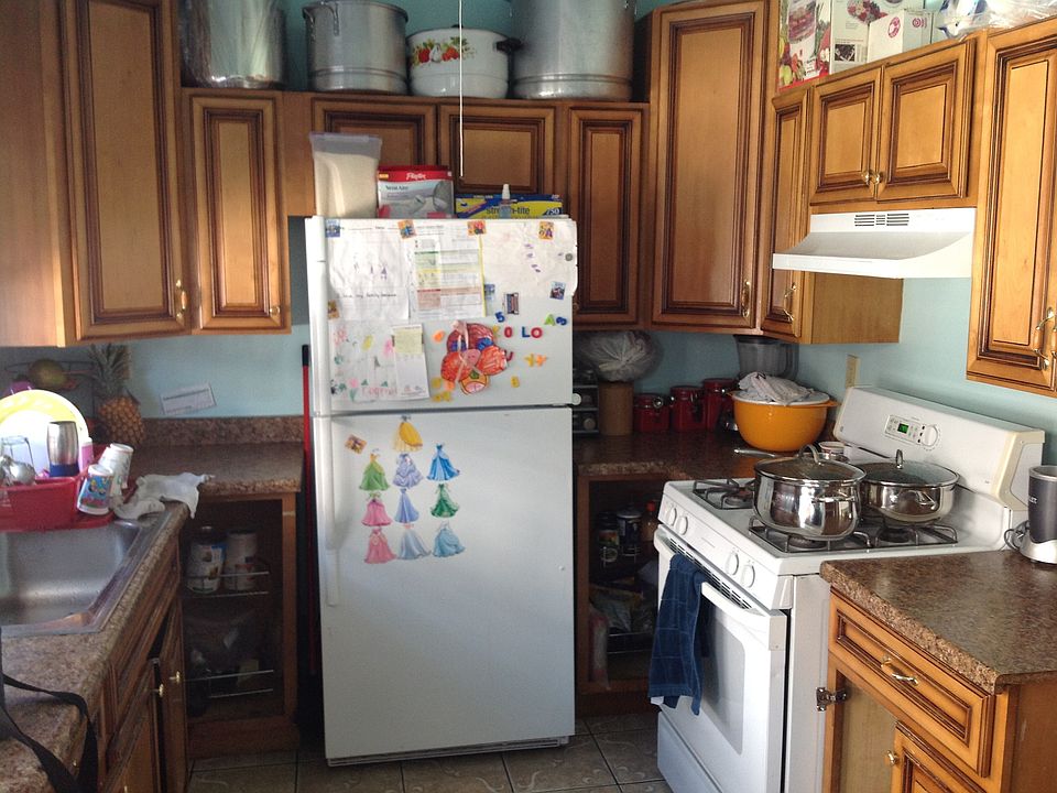 2nd image of 1607 High St