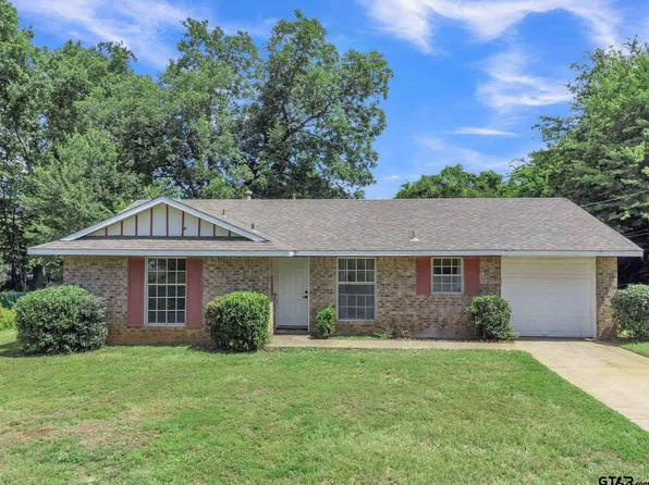 1523 Austin Dr, Tyler, TX 75701