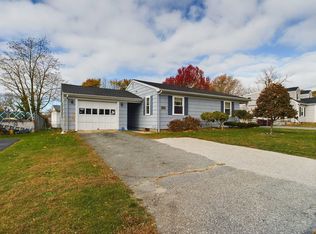 30 Saucier St, Acushnet, MA 02743