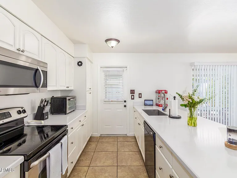 3312 S Ventura Dr — Photo 3