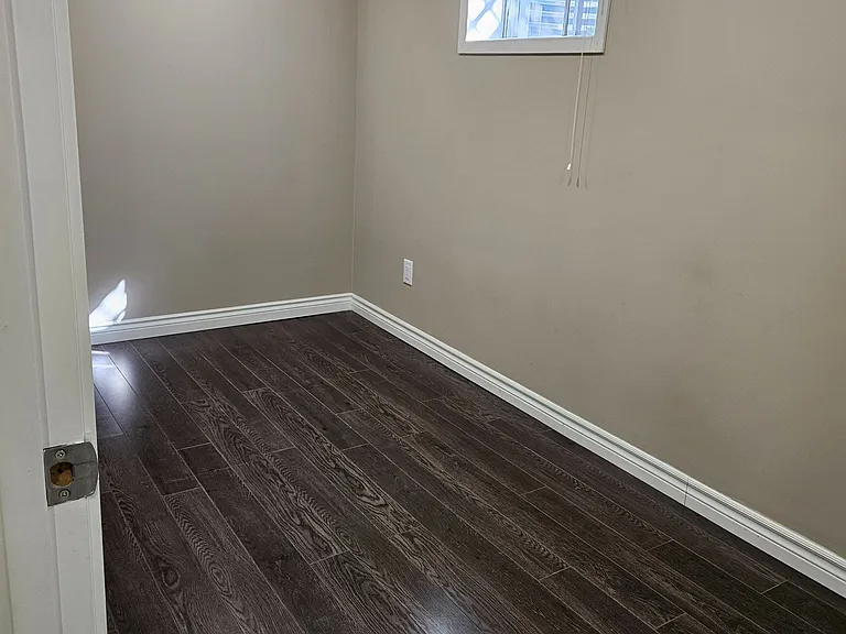 56 McCallum Dr #BASEMENT — Photo 13