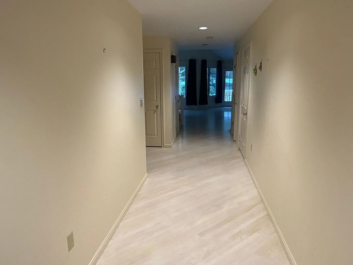 Beautiful Spacious High End 3-bedroom Condo — Photo 3