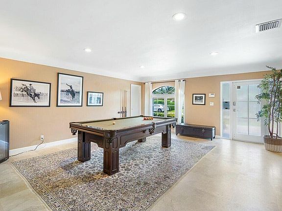 5th image of 41 Castle Harbor Isle Drive