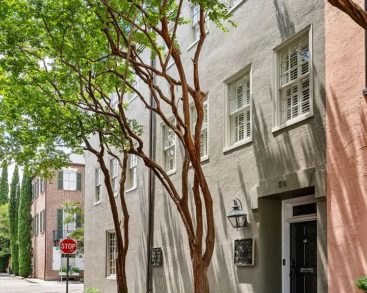 38 Elliott St — Photo 1