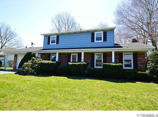 139 Sugar Maple Dr, Rochester, NY 14615