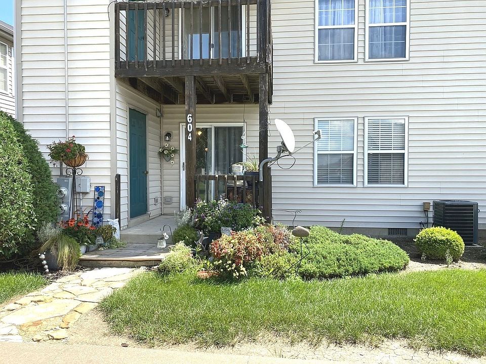 1st image of 604 Huntington Ct