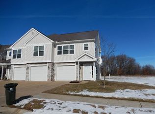 626 Fieldstone Pass, Chelsea, MI 48118