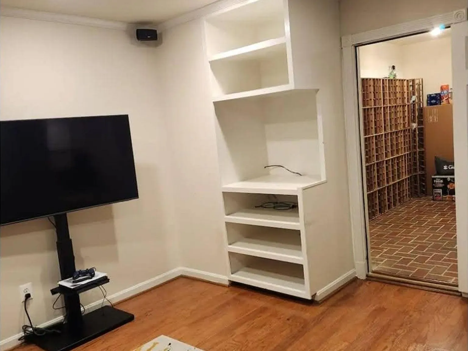 2 bed, 2.0 bath, 2651 sqft, $1,910 — Photo 4