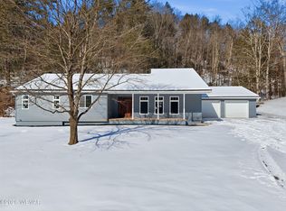 4057 Jobs Run Rd, Jersey Shore, PA 17740