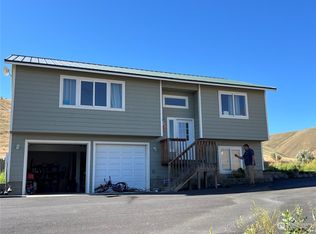 3638 S Wenas Rd, Selah, WA 98942