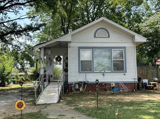 805 E Riverside Dr, Evansville, IN 47713