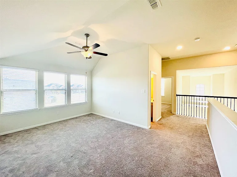 1915 Orchard Berry Ln — Photo 27