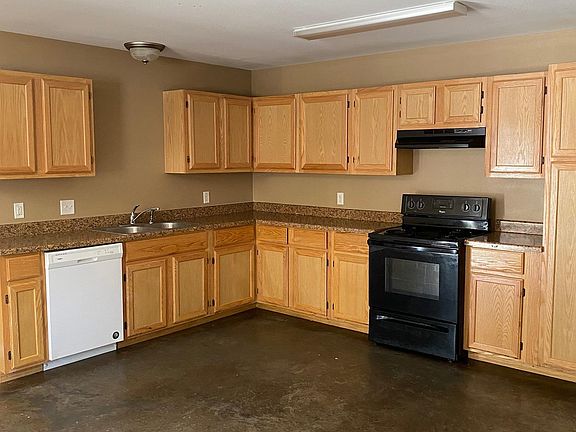 4th image of 12 Mary Rose Dr #A