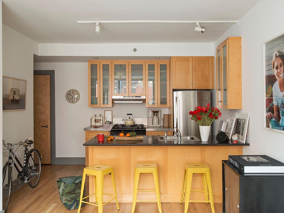 1st image of 200 Atlantic Ave Ste 1