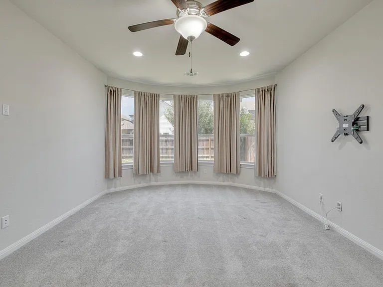 17204 Calipatria Ln — Photo 10