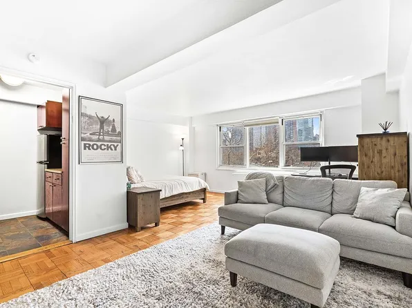 210 E 63rd St APT 8F, New York, NY 10065