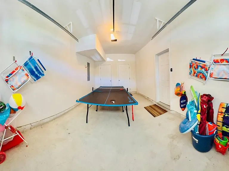 21235 Catalina Cir — Photo 30