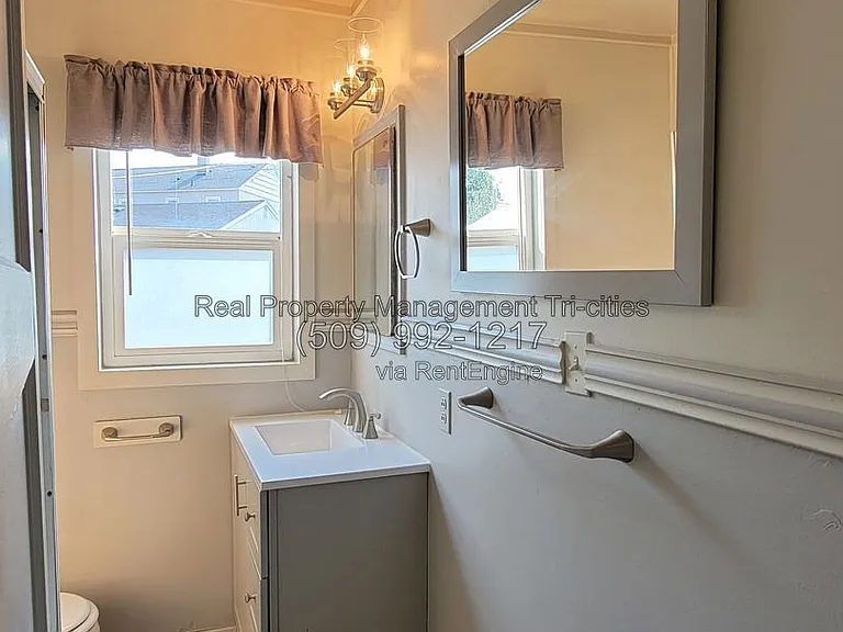 312 Goethals Dr — Photo 9