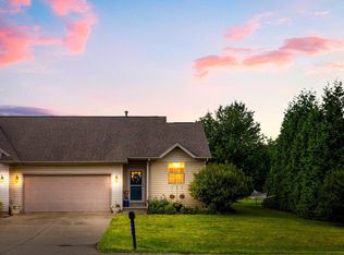 107 Labrador Ln, Downs, IL 61736