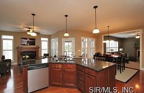 4th image of 7316 Kindlewood Dr