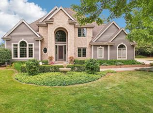 4432 W Squire Rd, Mequon, WI 53092