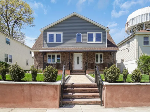 710 Dauntless Parkway, Elmont, NY 11003
