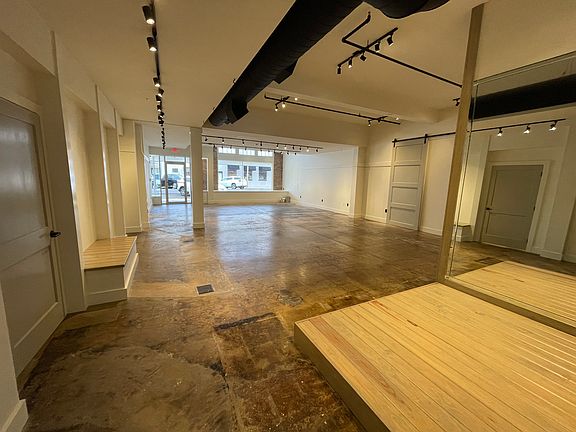 4th image of 305 Natchitoches St #305