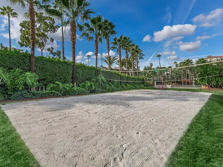 SAND VOLLEYBALL COURT