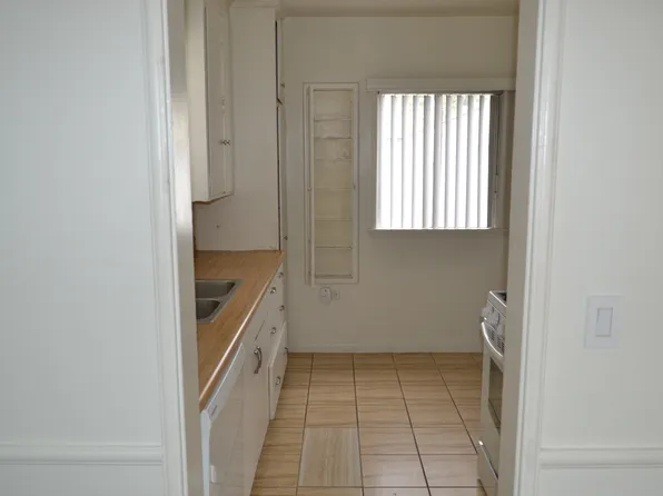 1222 N Kenwood St, Burbank, CA 91505