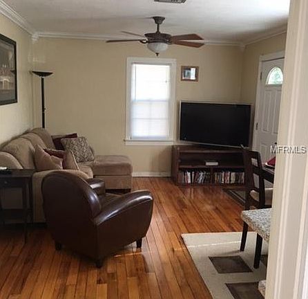 4th image of 1533 S Lincoln Ave