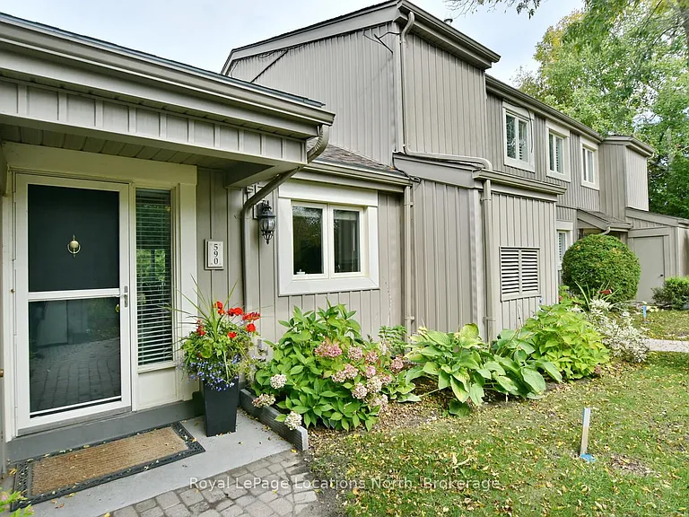 590 Oxbow Cres — Photo 4