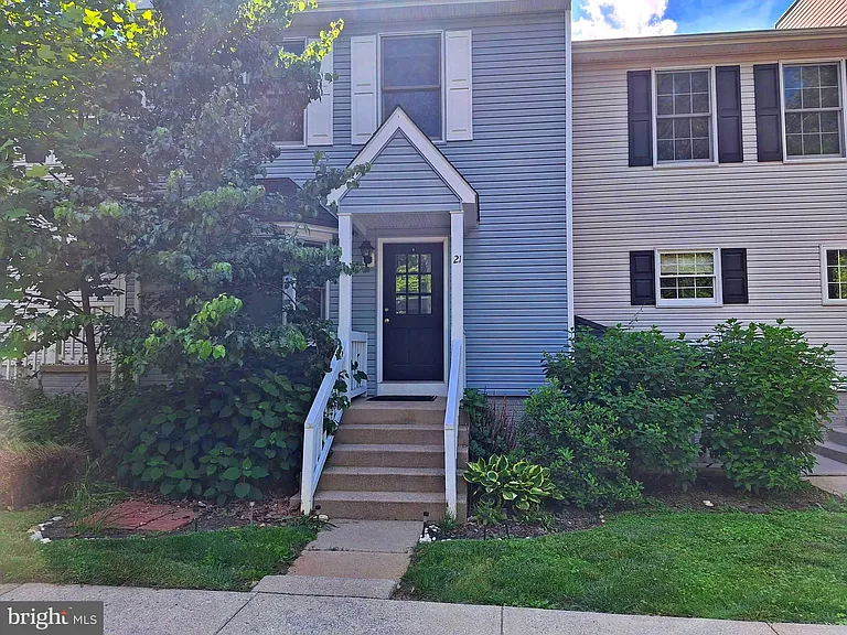 21 Stonewall Ct — Photo 40
