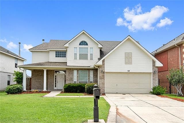 1st image of 28 Tulleries Garden Ln