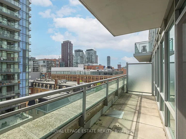 112 George St S #S711 — Photo 20