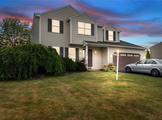 8739 Raulli Dr, Cicero, NY 13039