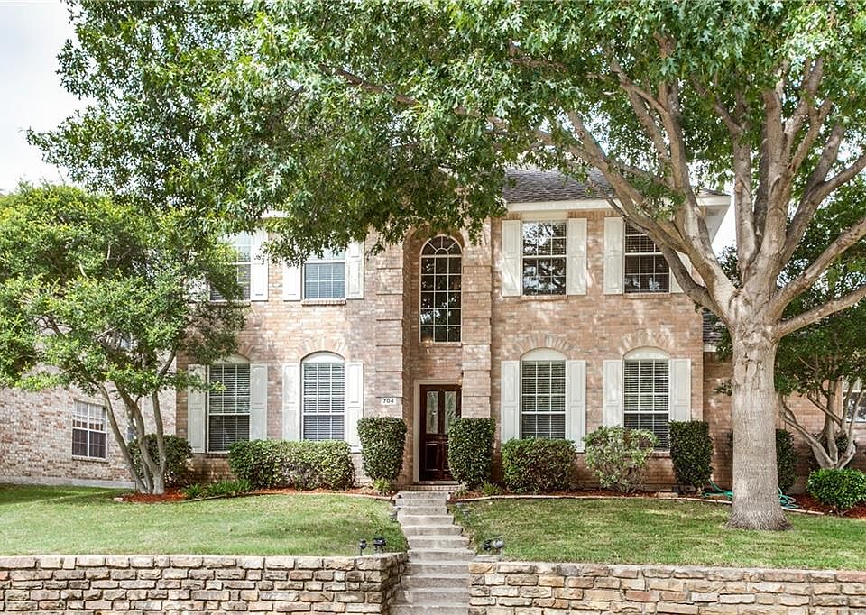 1st image of 704 Cottonwood Bend Dr