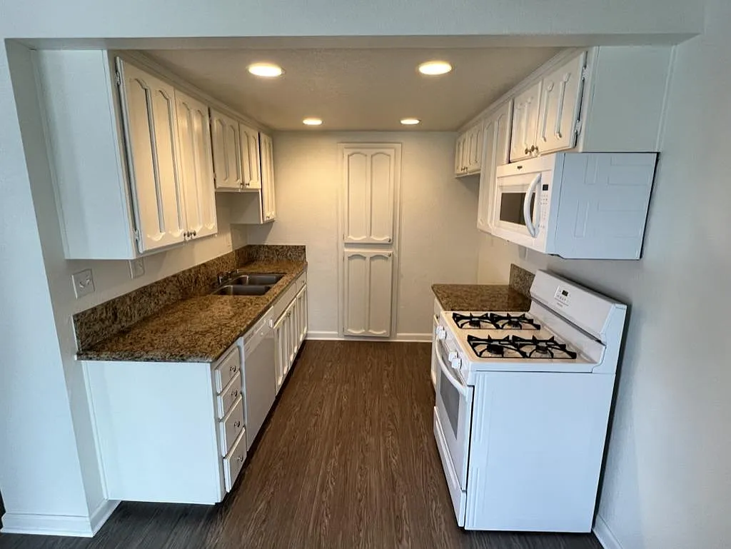 The Charlie Homes — Photo 4